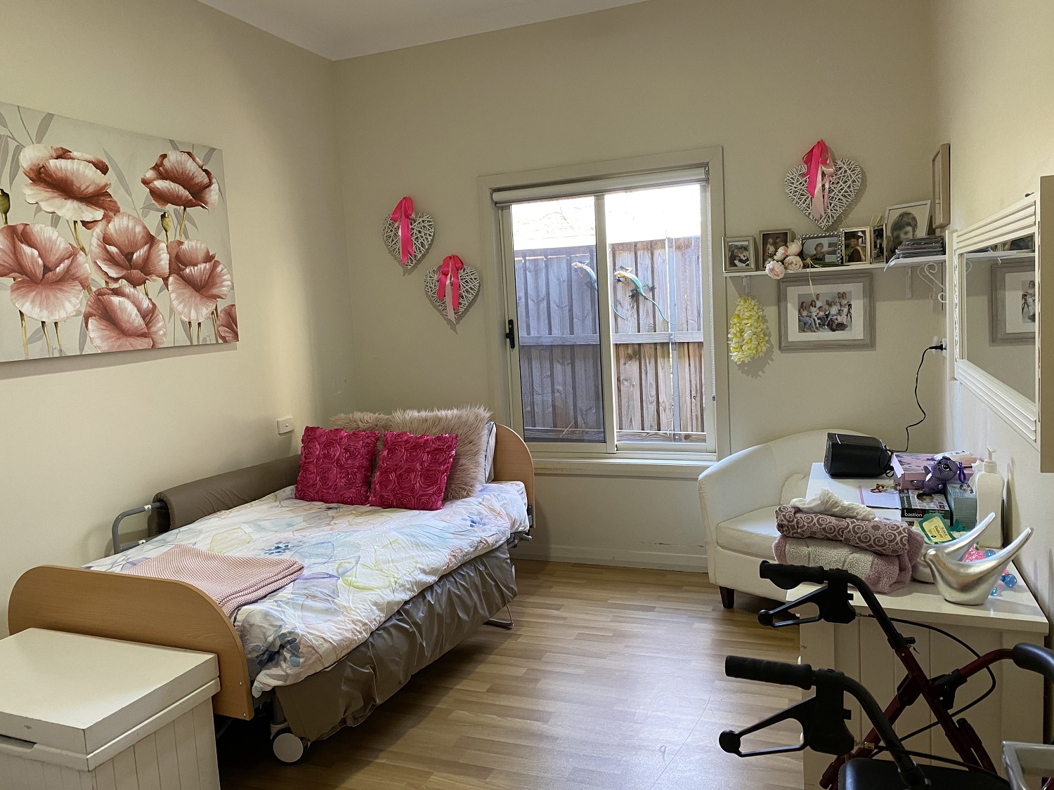 Elanora Heights – modern, shared 5-bedroom home — Home image 5
