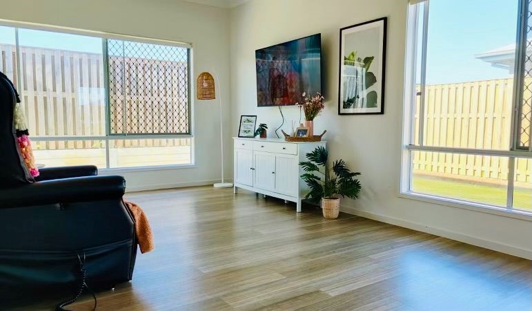 3 Bedroom home with OOA in Bundamba, Queensland — Home image 3
