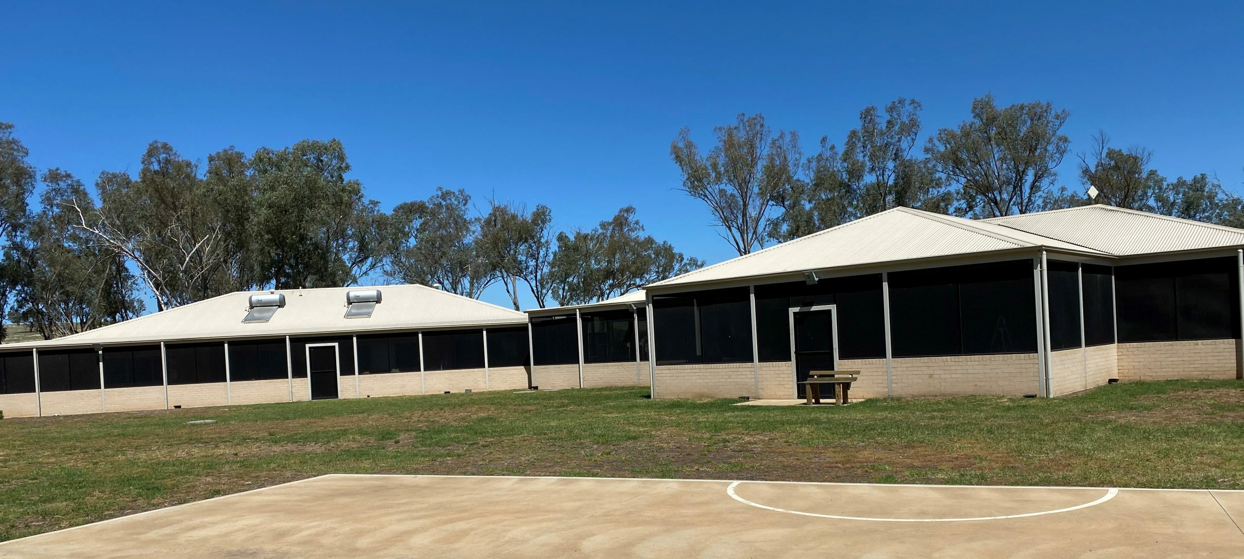 Self-contained villas on acreage in Tamworth — Home image 3