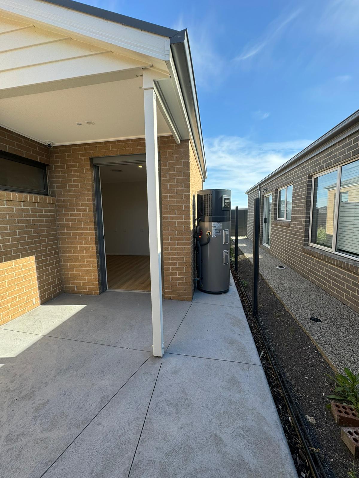 Premium Robust SDA Home in Beveridge, VIC 3753 — Home image 5