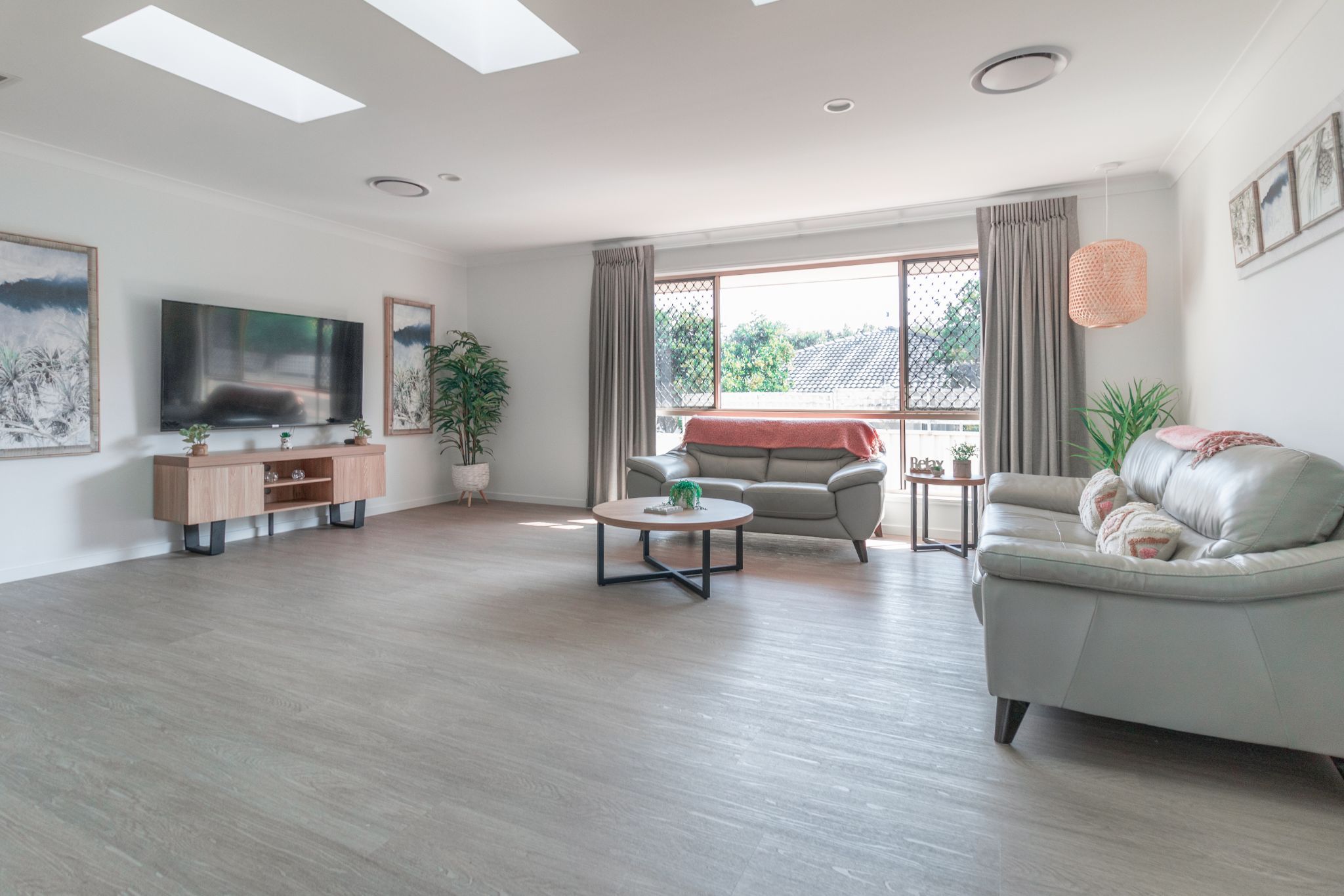 Male Only HPS House — Home image 3