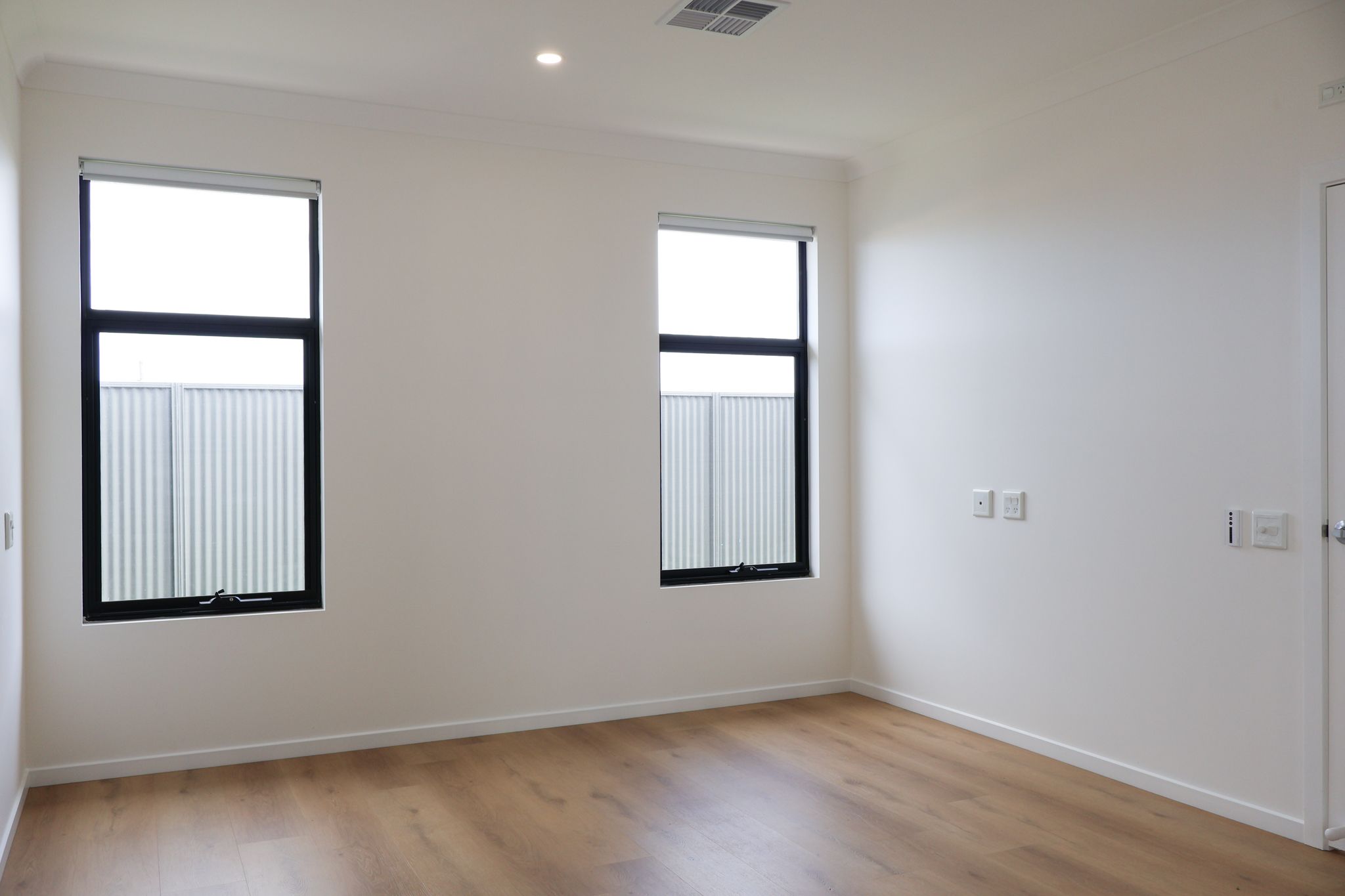 Riverlea Park - Brand New 2 tenant home with Separate Lounge Rooms — Home image 2