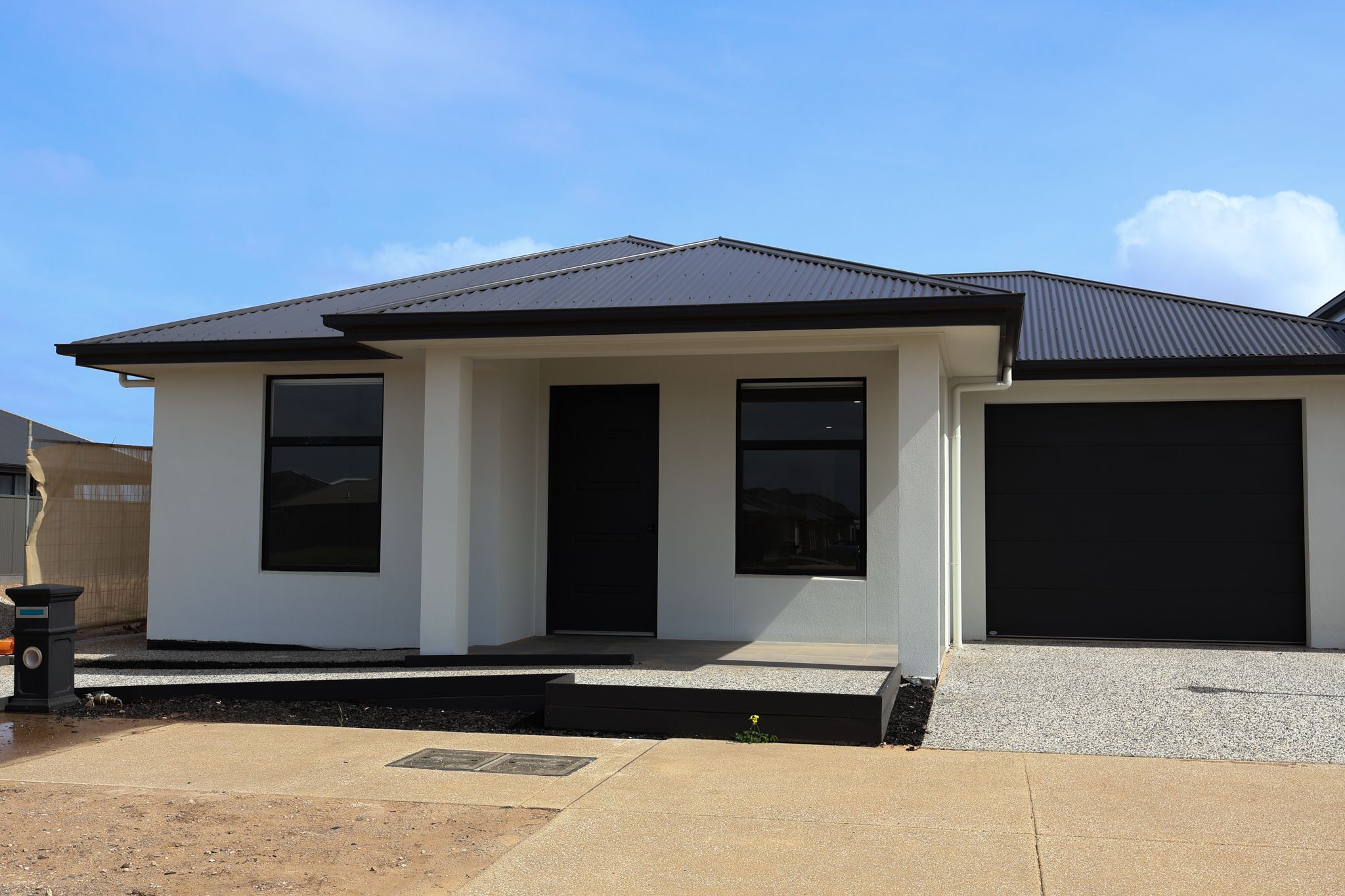 Riverlea Park - Brand New 2 tenant home with Separate Lounge Rooms — Home image 6