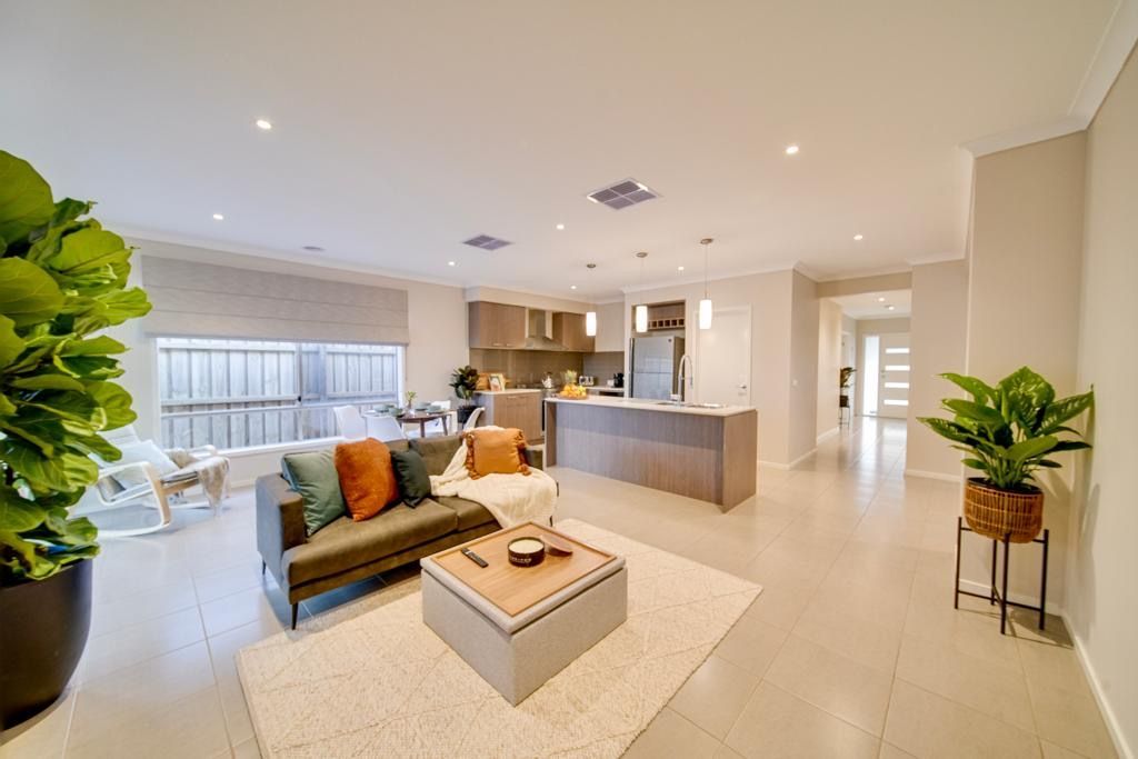 Brand New Modern Home in Austral — Home image 4