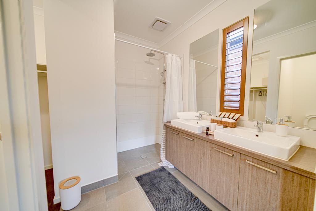 Brand New Modern Home in Austral — Home image 5