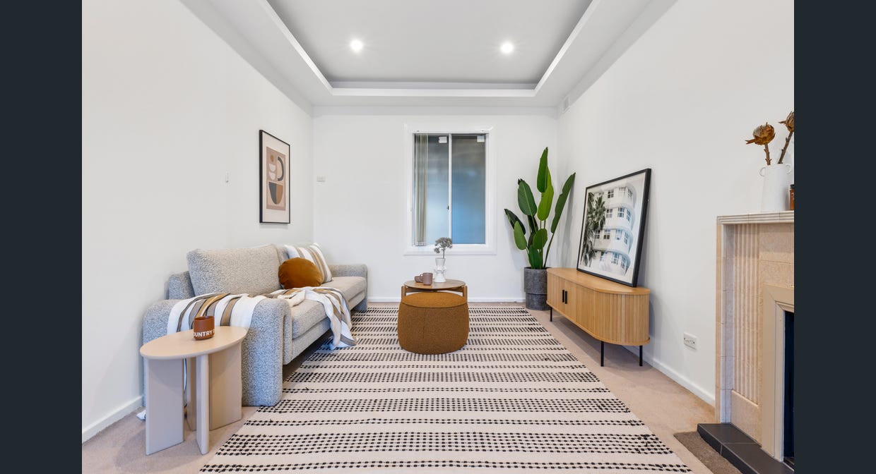 Beautiful SIL Available Now in Elizabeth Downs — Home image 2
