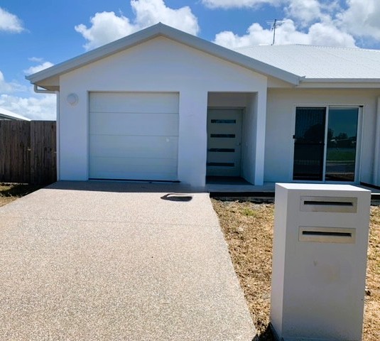 Bucasia, Mackay QLD - Robust Duplex ( 2 x Villas = 2 x Vacancies) — Home image 5