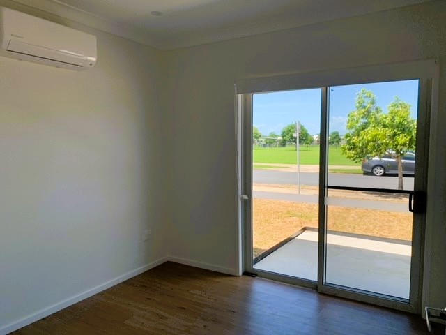 Bucasia, Mackay QLD - Robust Duplex ( 2 x Villas = 2 x Vacancies) — Home image 7