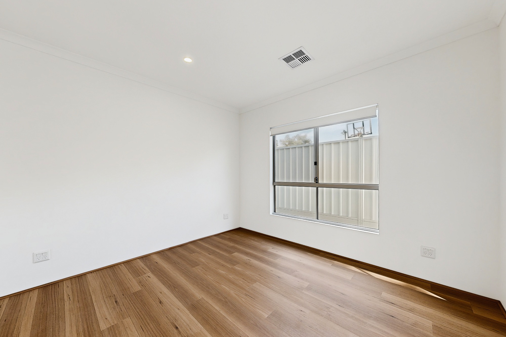 27A Osborne Place, Stirling, WA – IL — Home image 5