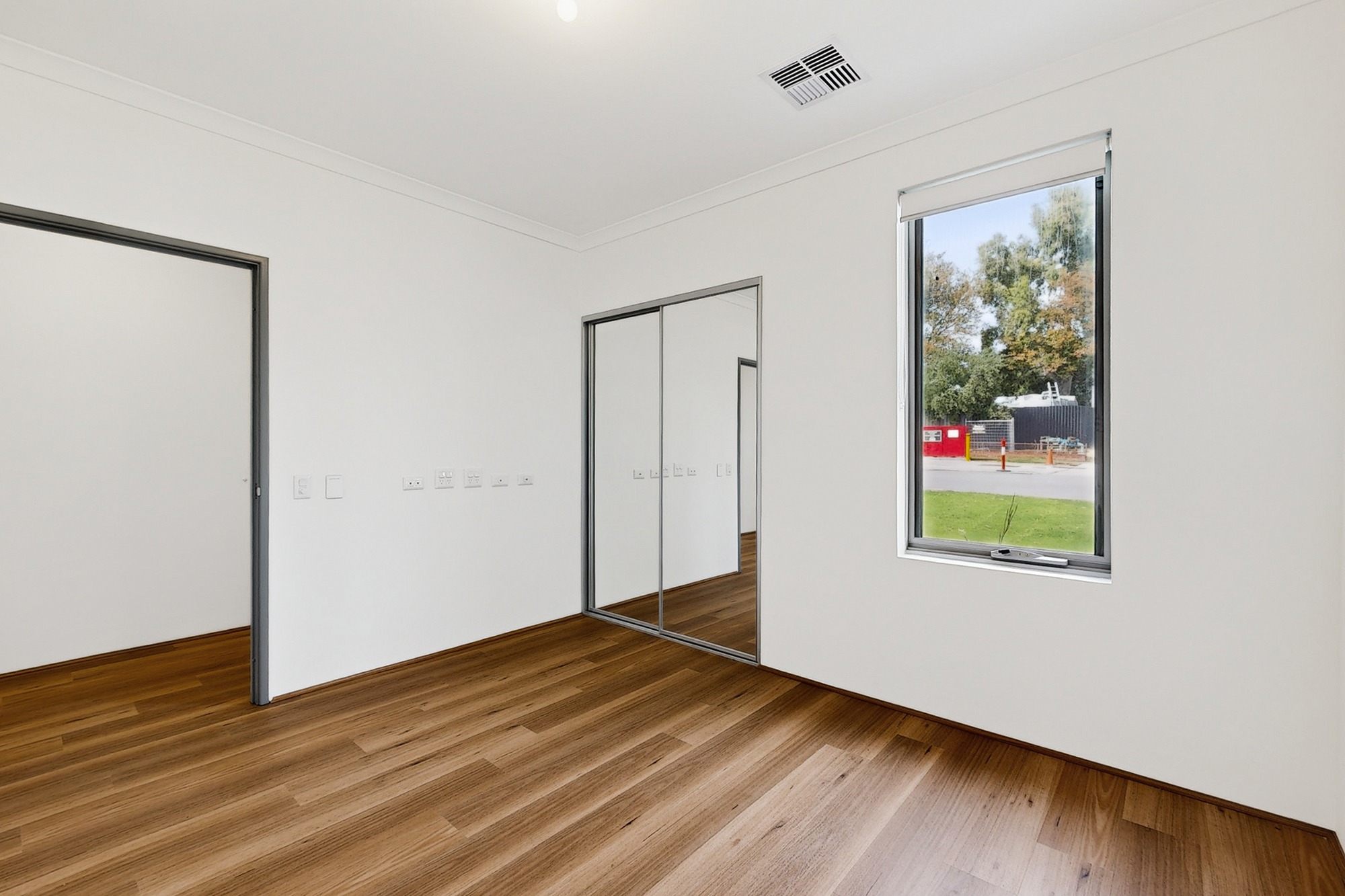 27A Osborne Place, Stirling, WA – IL — Home image 7