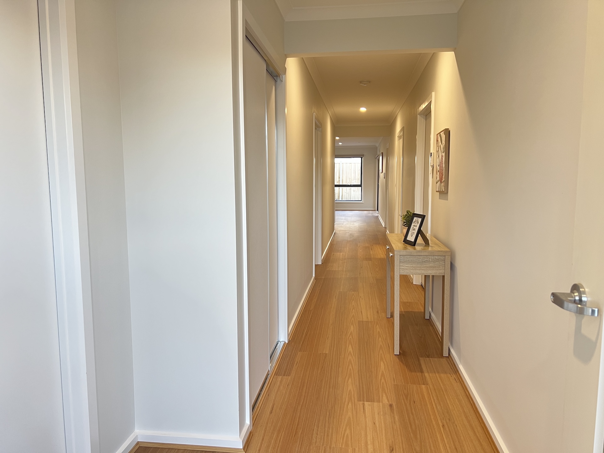 Live Effortlessly in Cranbourne East — A 10-Minute Living Circle HPS SDA Home — Home image 3