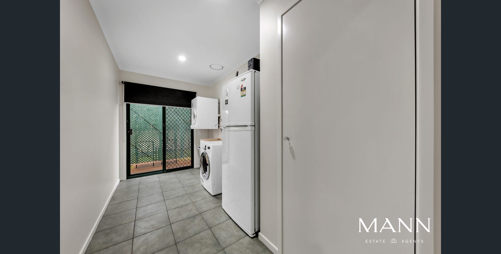 1:1 or 1:2, Female SIL accommodation in vibrant South Morang — Home image 25