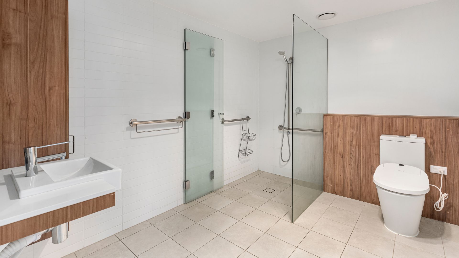 Grand Central Towers, Woden ACT - SDA - High Physical Support — Home image 6