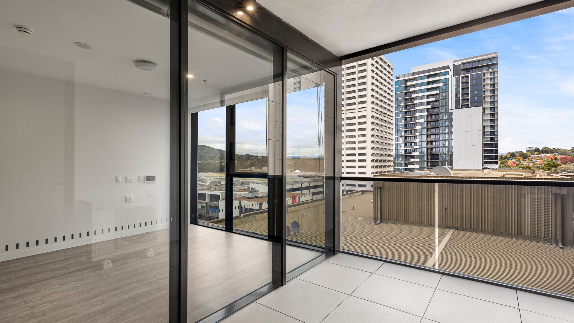 Grand Central Towers, Woden ACT - SDA - High Physical Support — Home image 7