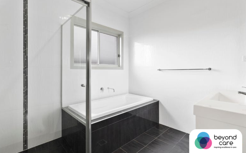 A lovely 3-bedroom single storey house in Edmondson Park — Home image 3