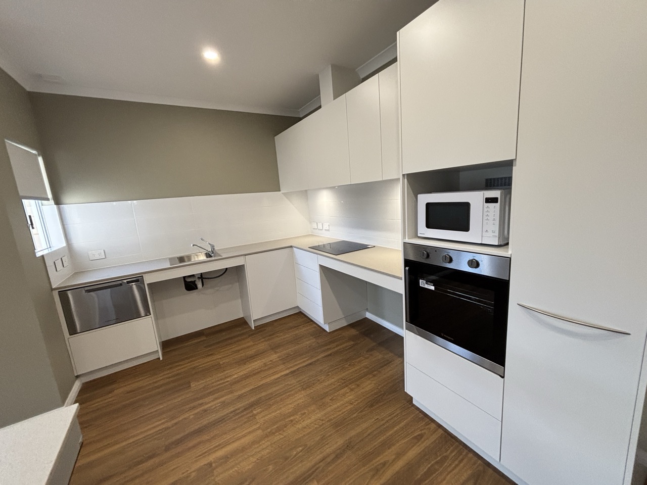 BRAND NEW Spacious 2 Resident (HPS) (SDA) House - Yangebup — Home image 4