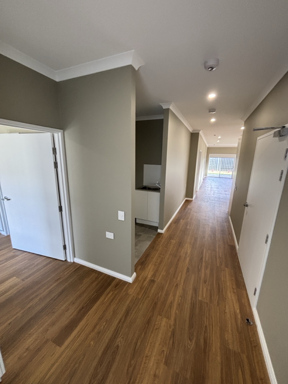 BRAND NEW Spacious 2 Resident (HPS) (SDA) House - Yangebup — Home image 6