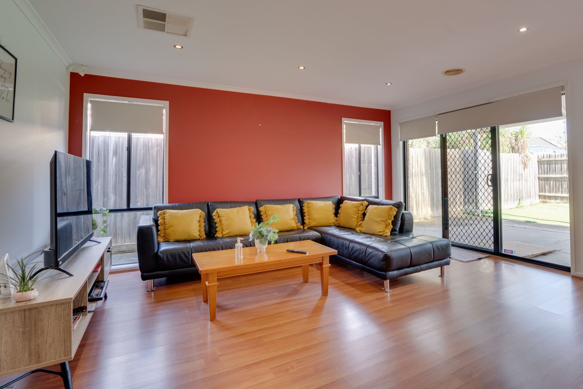 LIVE WITH ONE OTHER PERSON - FULLY ACCESSIBLE HOME (STA, MTA OR SIL) — Home image 3