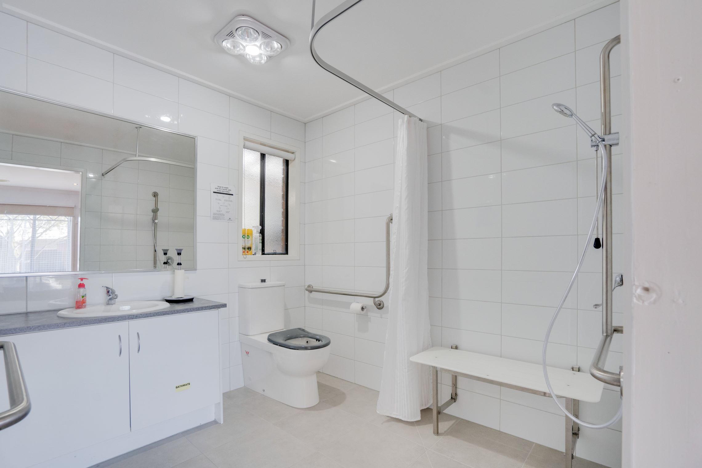 LIVE WITH ONE OTHER PERSON - FULLY ACCESSIBLE HOME (STA, MTA OR SIL) — Home image 6