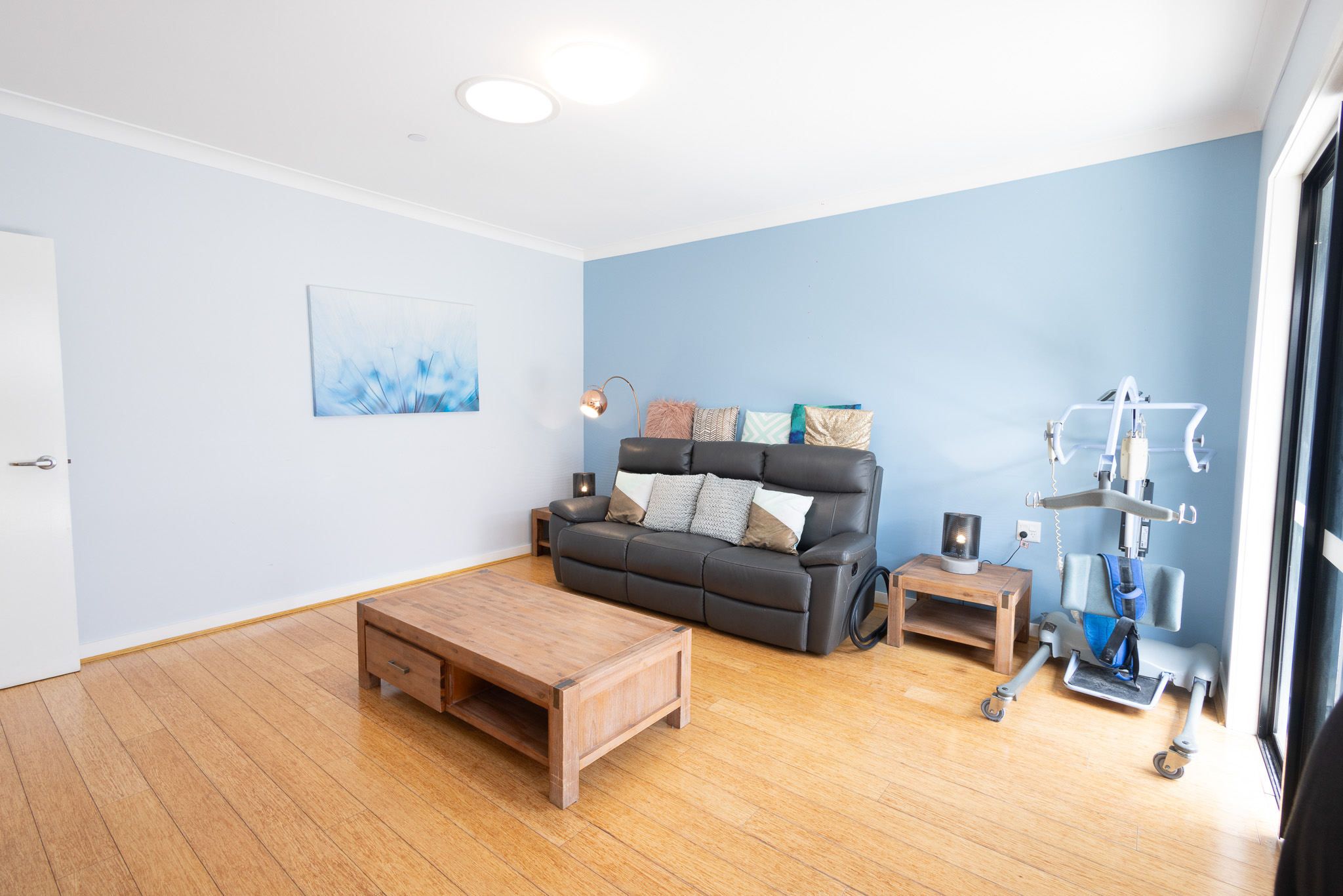 Bright & Spacious SDA Home in Penrith with Garden & Outdoor BBQ Area — Home image 3