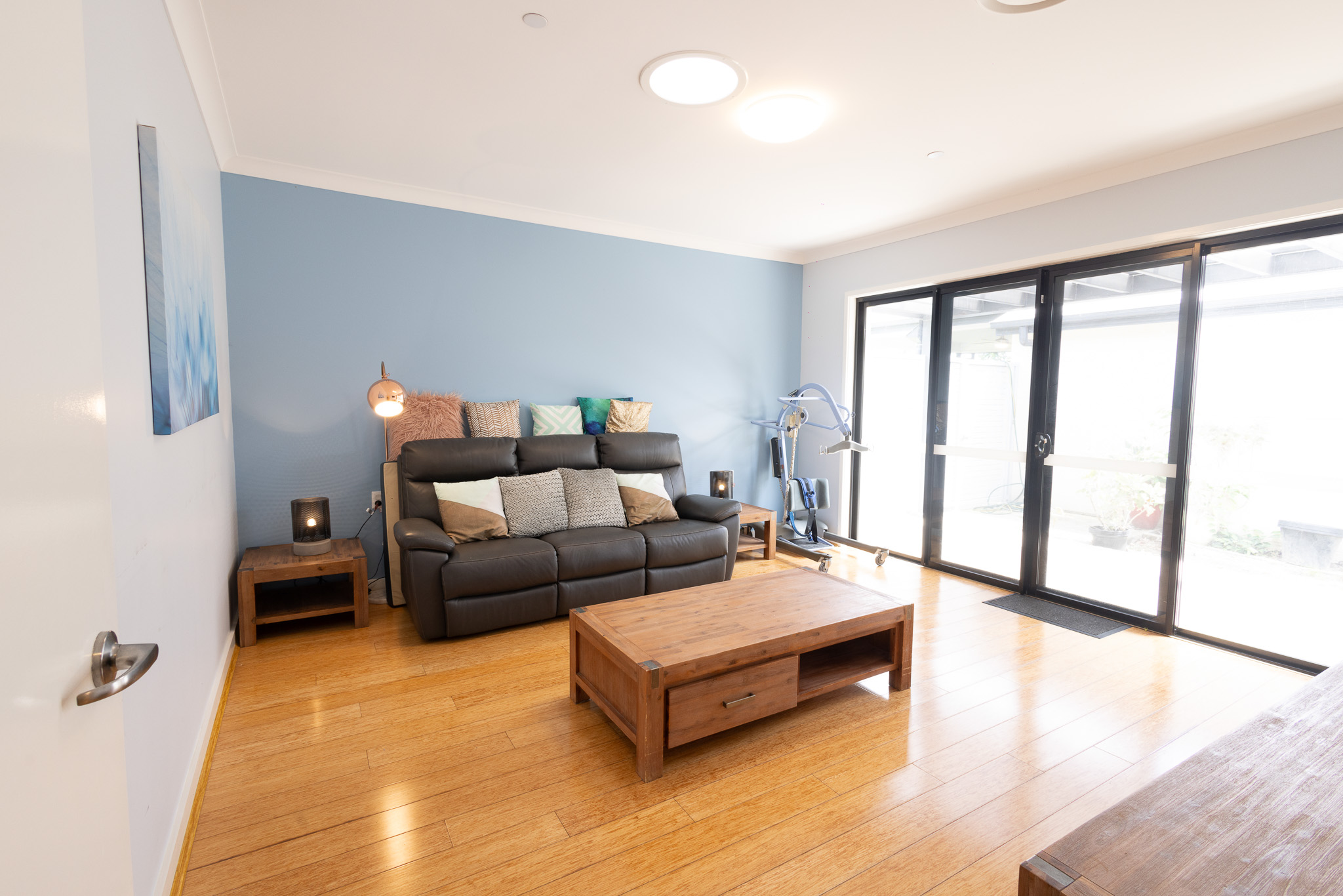 Bright & Spacious SDA Home in Penrith with Garden & Outdoor BBQ Area — Home image 4