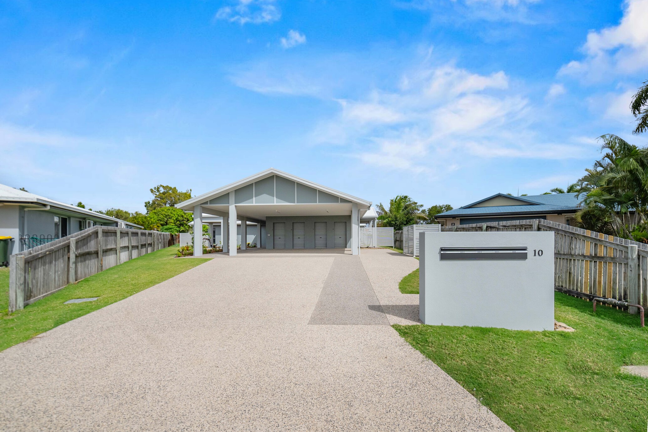 Award-Winning HPS SDA Villas Bowen Private Living with 24/7 OOA — Home image 3