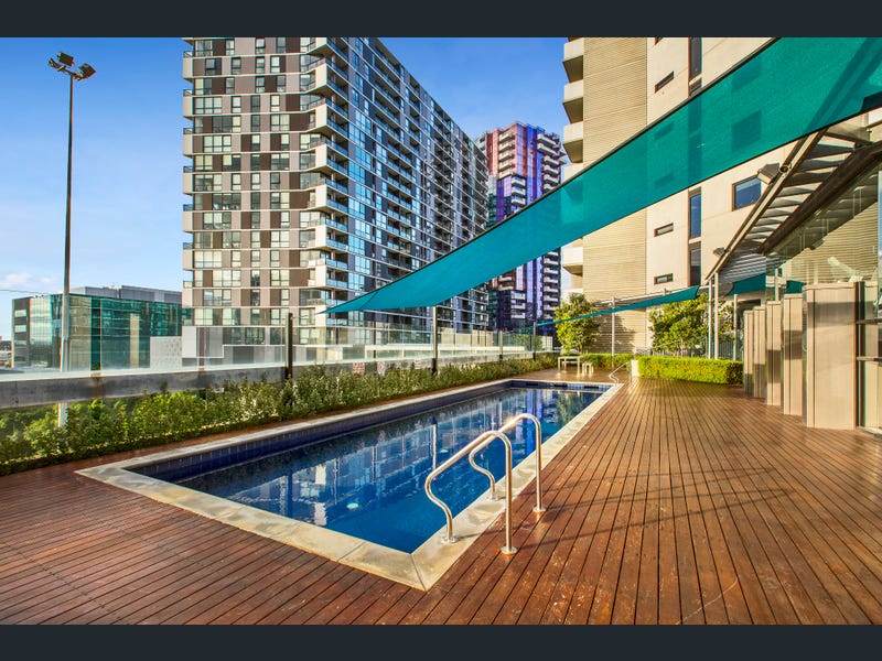 STUNNING PROPERTY IN DOCKLANDS - 5 Caravel Lane, Docklands VIC 3008 — Home image 4