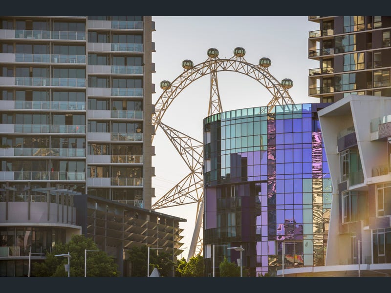 STUNNING PROPERTY IN DOCKLANDS - 5 Caravel Lane, Docklands VIC 3008 — Home image 9