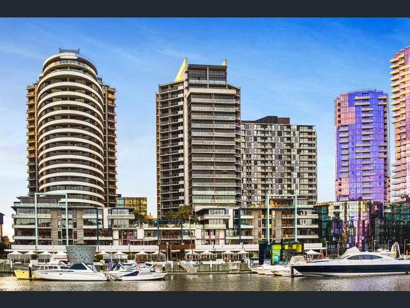 STUNNING PROPERTY IN DOCKLANDS - 5 Caravel Lane, Docklands VIC 3008 — Home image 10