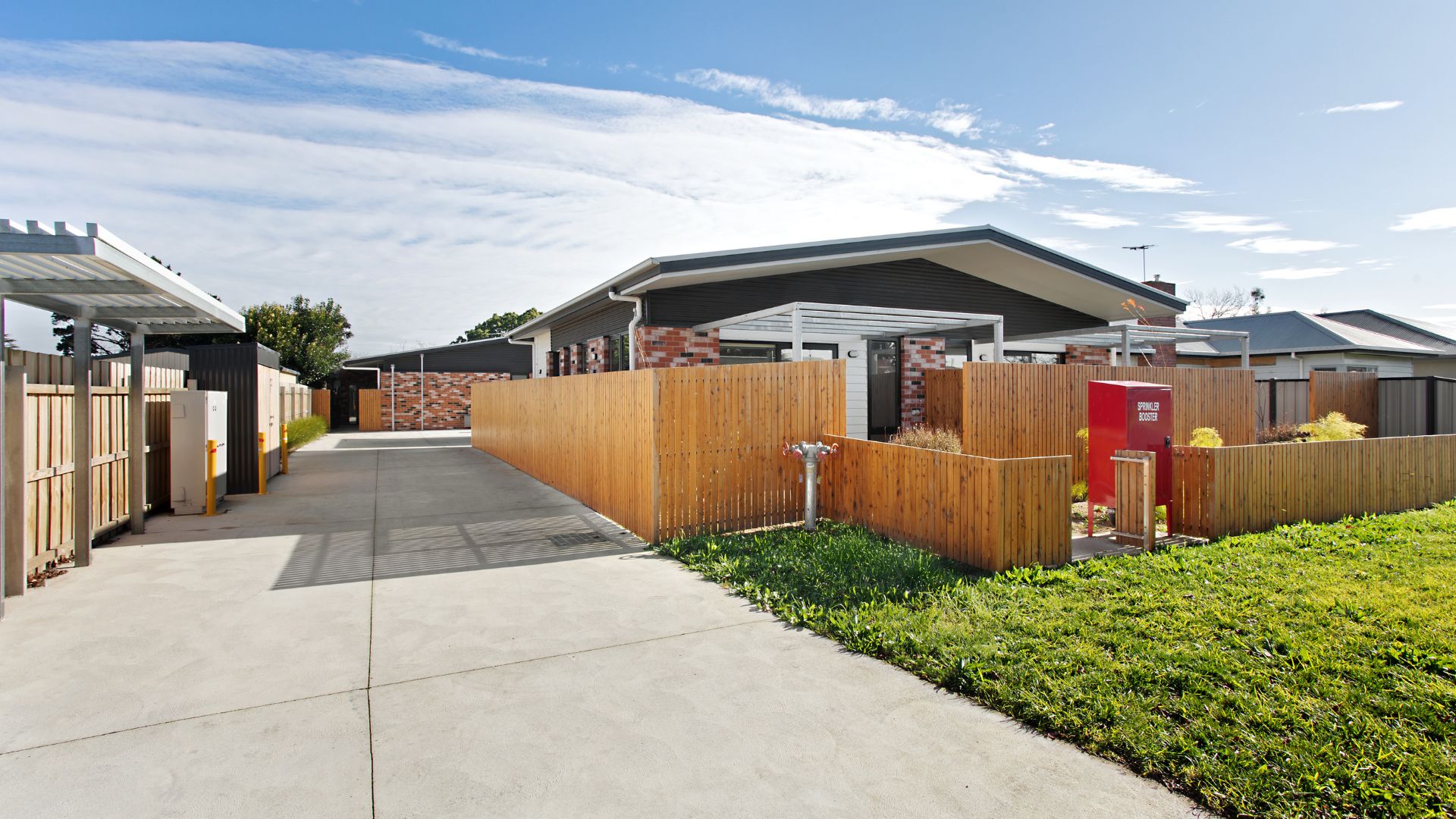 Brand new private Villa in the heart of Sale — Home image 4