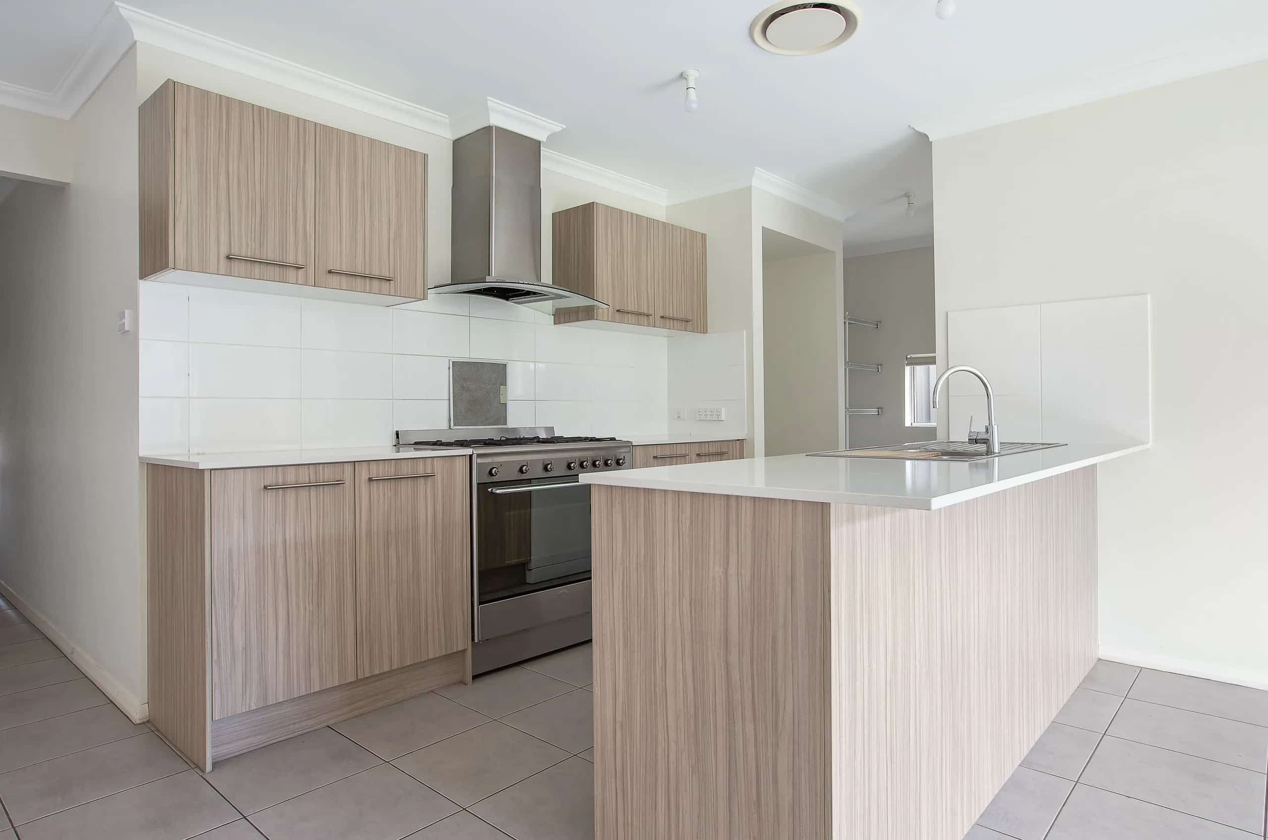 Beautiful modern in the Jordan Springs NSW! — Home image 9