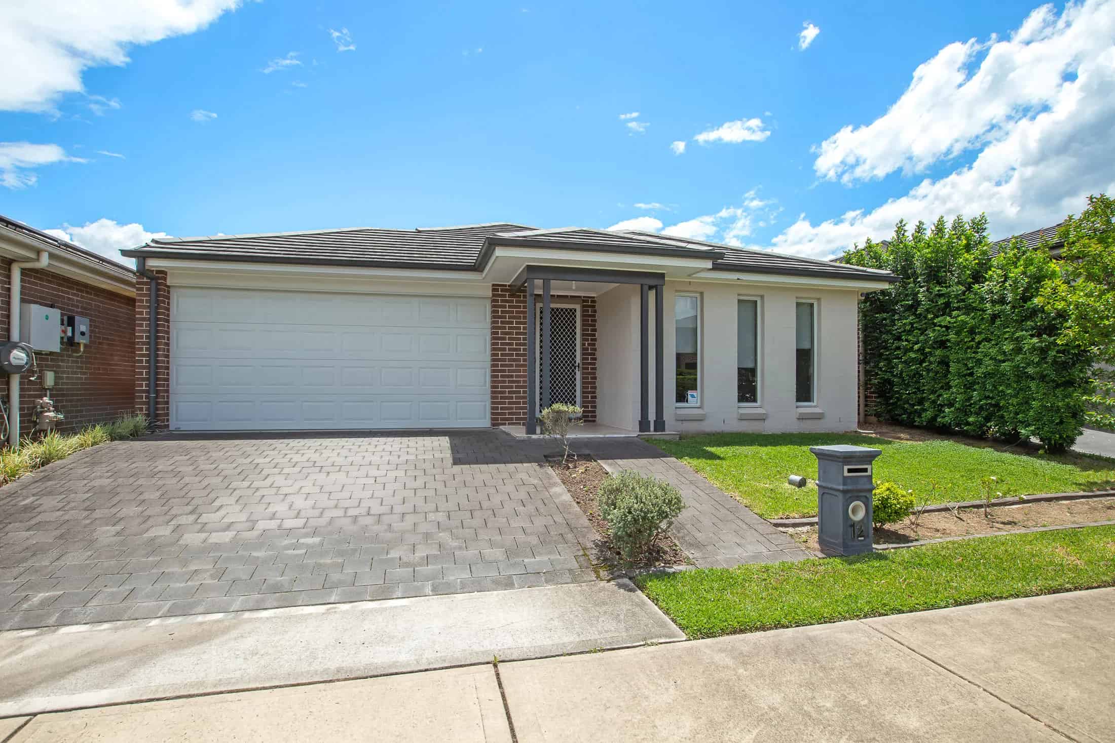 Beautiful modern in the Jordan Springs NSW! — Home image 6