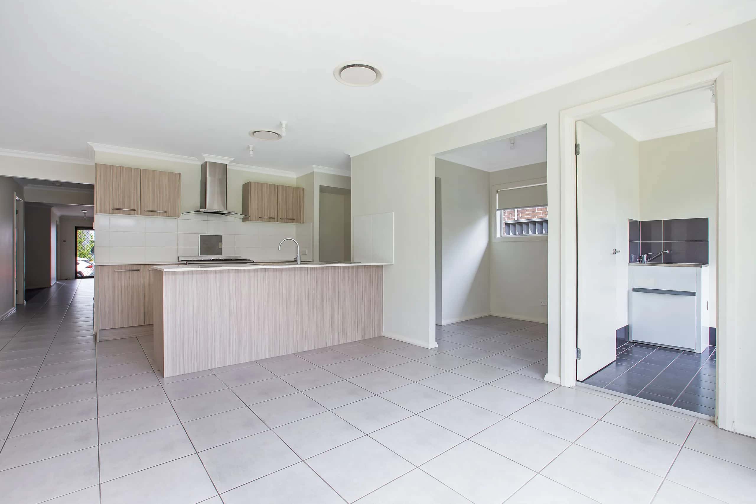 Beautiful modern in the Jordan Springs NSW! — Home image 8