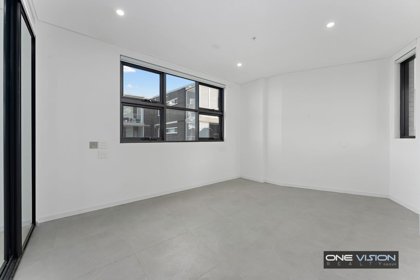 Stylish Improved Liveability SDA Apartment – Wentworthville — Home image 7