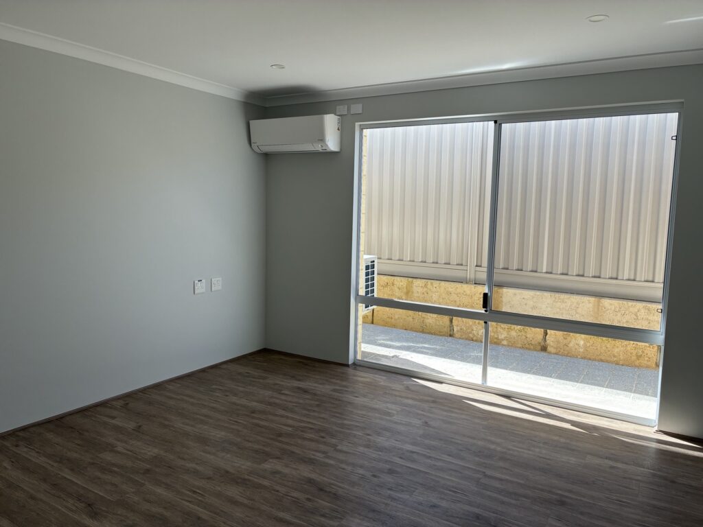 Karnup - HPS 3 Bed Furnished Home with ensuites - OOA Room Incl. — Home image 10