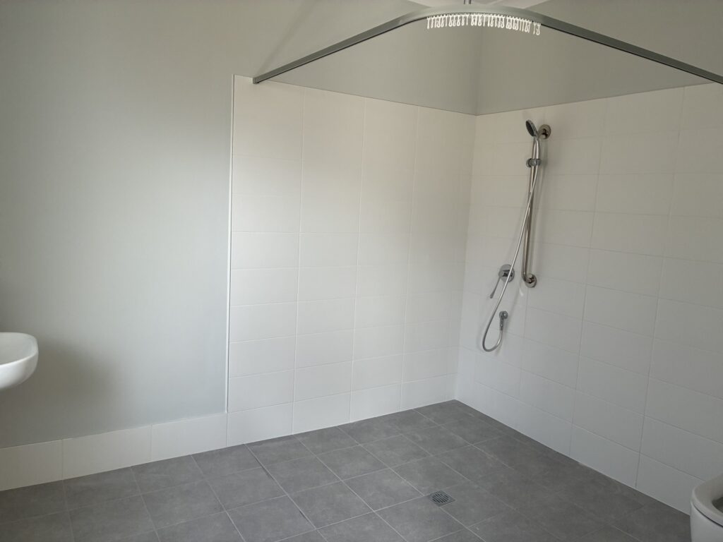 Karnup - HPS 3 Bed Furnished Home with ensuites - OOA Room Incl. — Home image 11