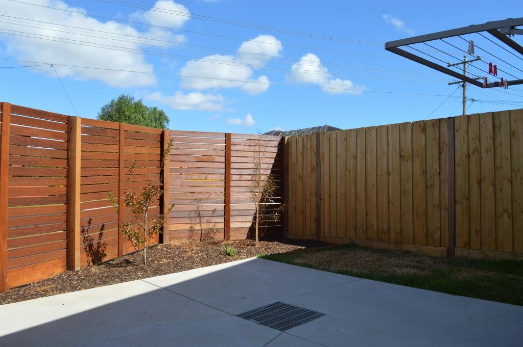 Live on your own in this SDA Villa in a handy location with courtyard — Home image 2
