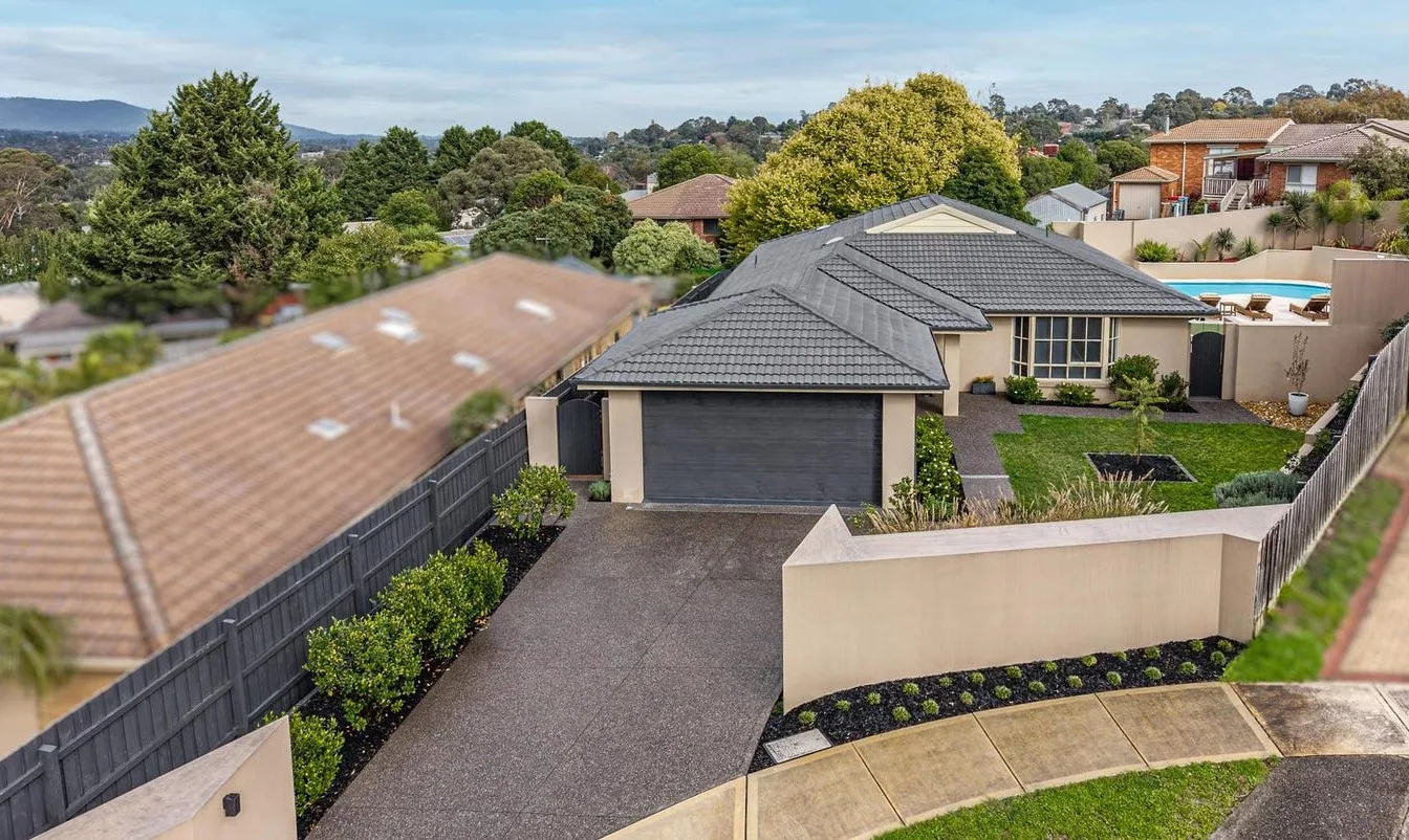 Luxurious Living in Mooroolbark SIL Home — Home image 2