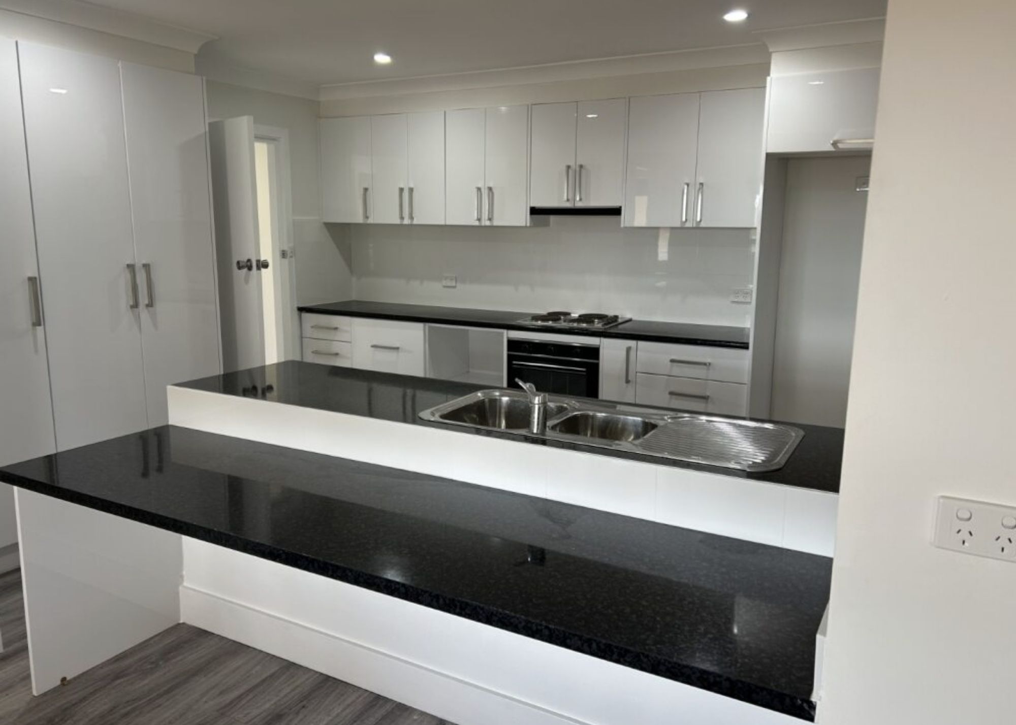 Cowra Home — Home image 4