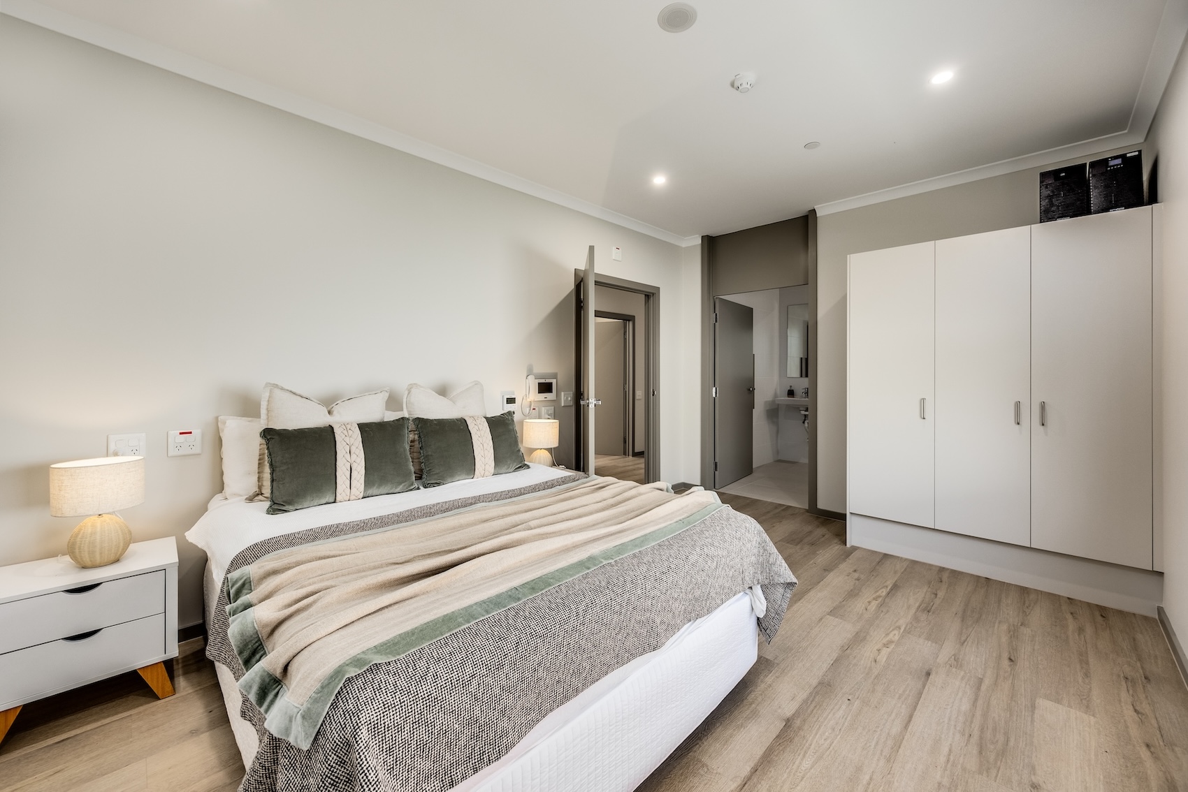 High Physical Support Housing in Elizabeth for Independent Living — Home image 11