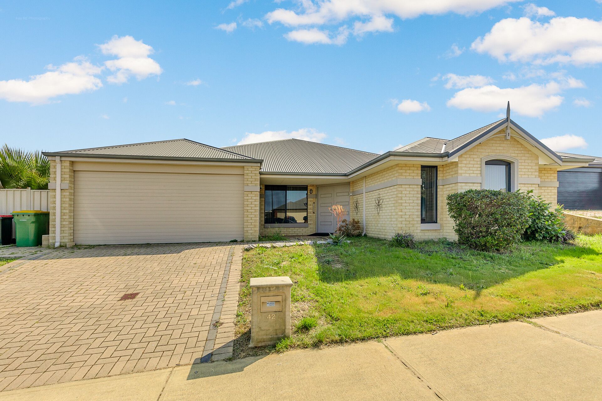 Fully furnished, low set home in Baldivis — Home image 3
