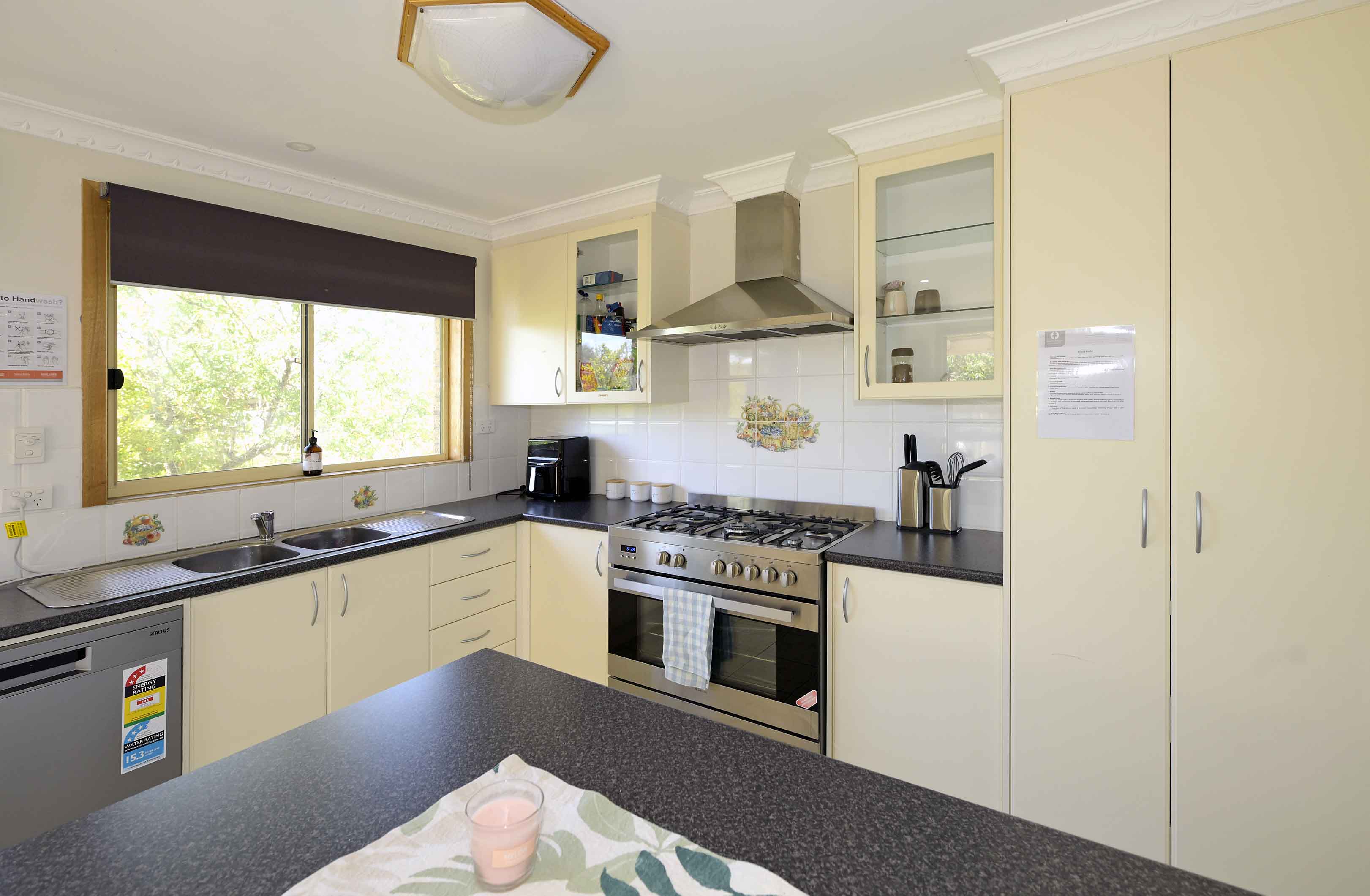 A peaceful escape in St Albans — Home image 9