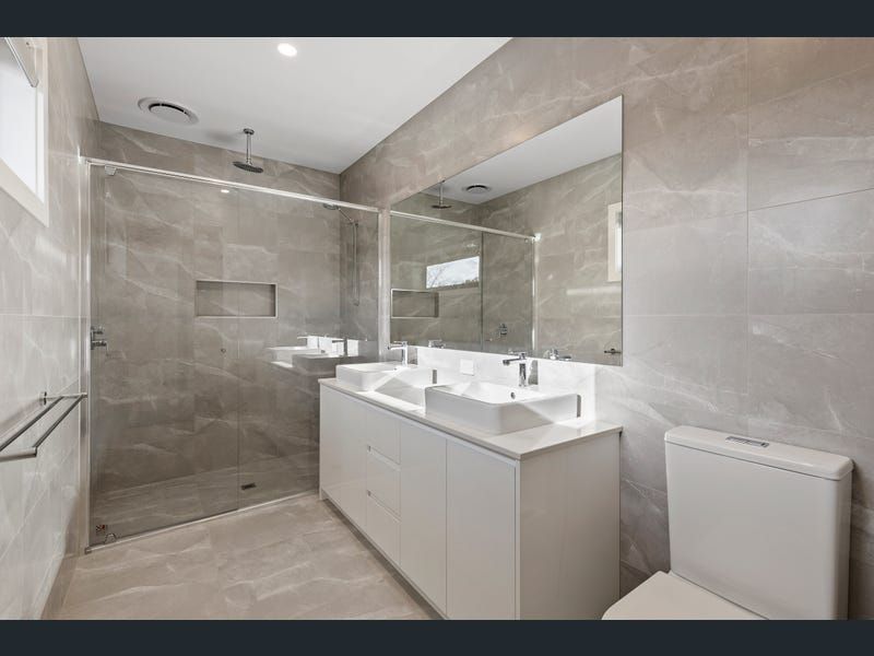Two Story SIL Home in Ringwood — Home image 2