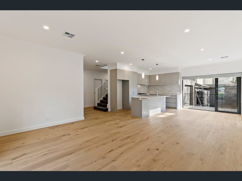 Two Story SIL Home in Ringwood — Home image 3
