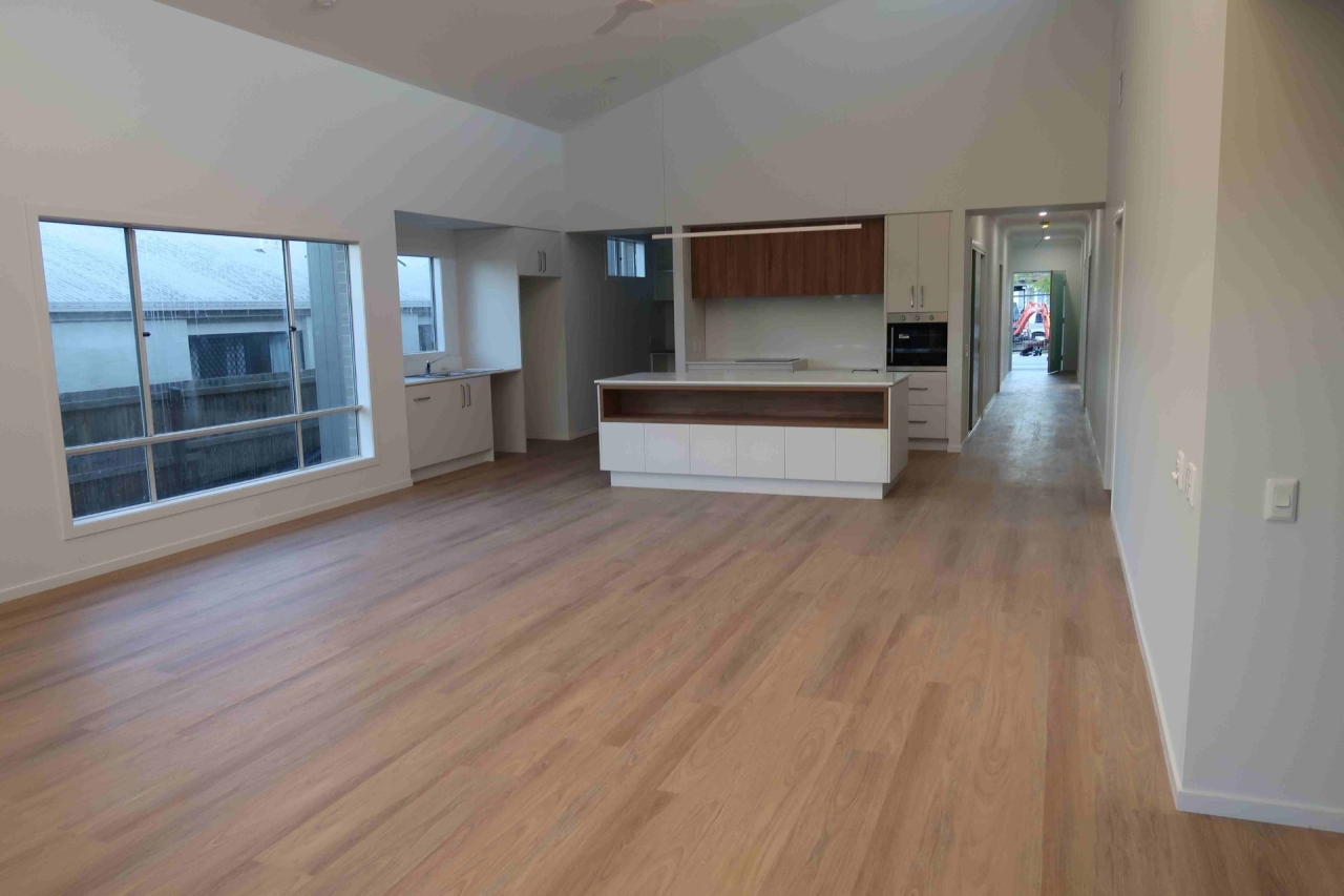 Fully Accessible Home with Stunning Views and Light-Filled Living — Home image 2