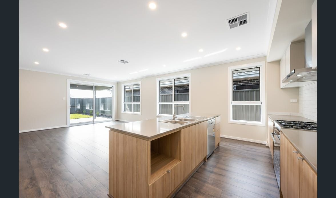 Opportunity to move now into a brand new fully furnished home — Home image 6