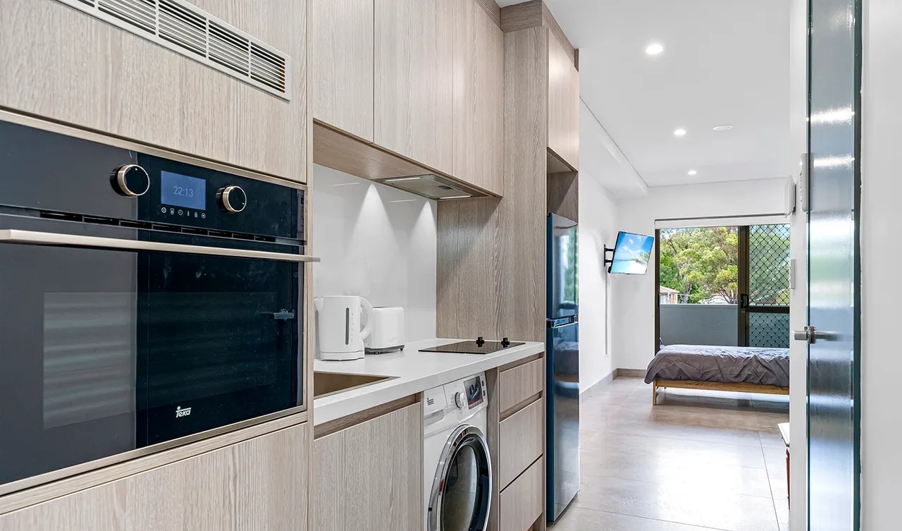 Hume Highway House, Yagoona – Spacious, Modern & Convenient Living — Home image 10