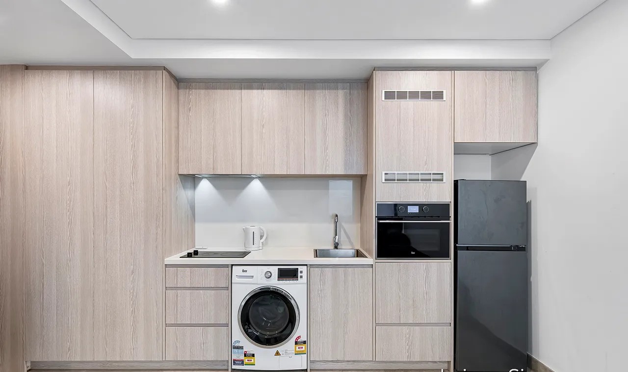 Hume Highway House, Yagoona – Spacious, Modern & Convenient Living — Home image 11
