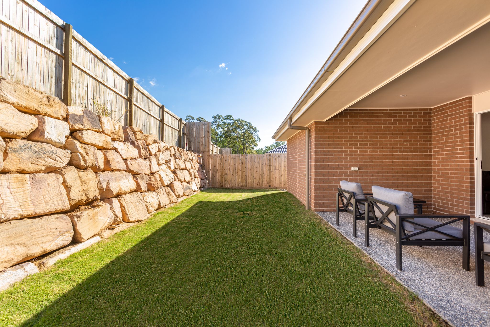 Vacant 4 Bedroom House Coomera! — Home image 6