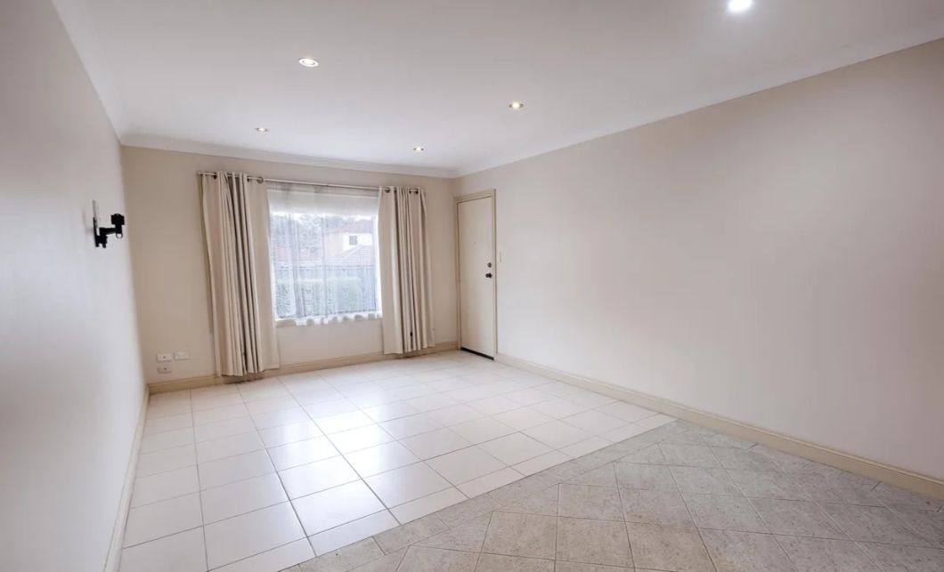 SIL Home in Pendle Hill — Home image 3